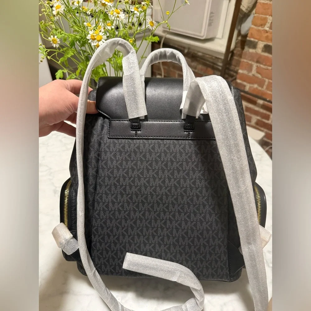 Michael Kors Jet Set Backpack Black MK Signature Gold Hardware New - Picture 5 of 11